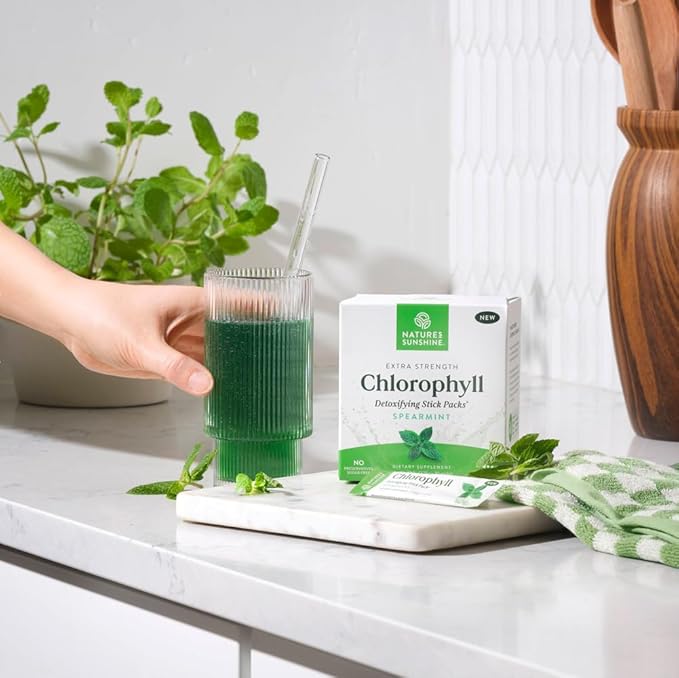 Nature's Sunshine Chlorophyll Stick Packs: Supercharge Your Detox and Boost Gut Health in Convenient Delicious Stick Packs (Spearmint)