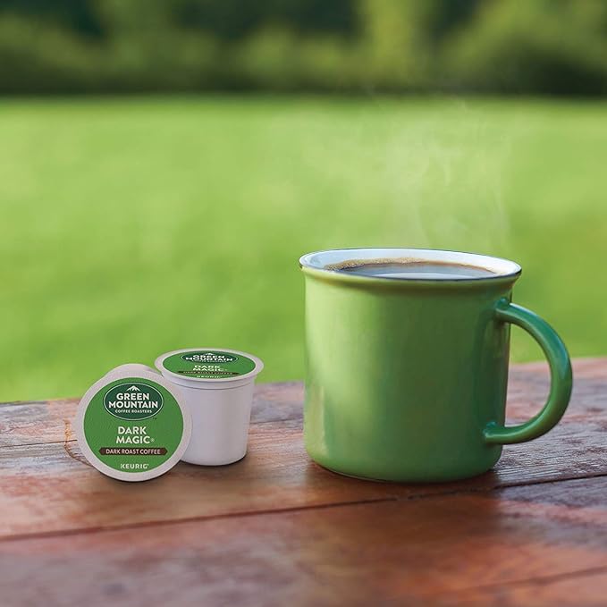 Green Mountain Coffee Roasters Dark Magic Keurig Single-Serve K-Cup Pods Dark Roast Coffee 144 Count