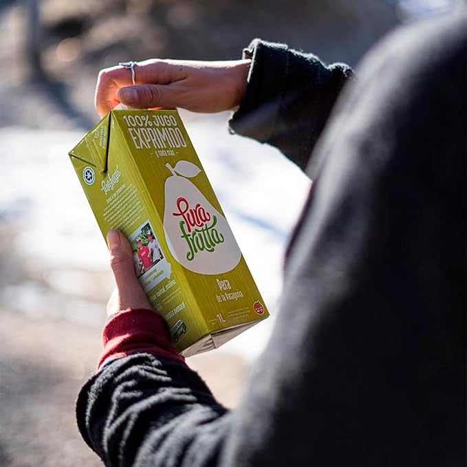 Pura Frutta - Pear Juice - 33.8 fl oz (1L) Juice Box 8-Pack - 100% Cold-Pressed Not From Concentrate (NFC) No Sugar Added - Patagonia Pear - Refreshing &amp Citrusy Beverage