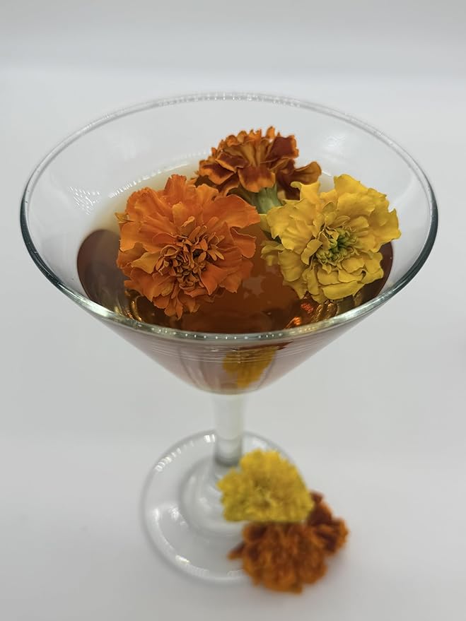 Freeze-Dried Marigold Flowers 0.2 oz | About 20 Edible Flowers | Dried Marigolds for Cake Decoration Cupcakes Desserts Cocktails Garnish Baking Culinary Use Parties and Special Occasions